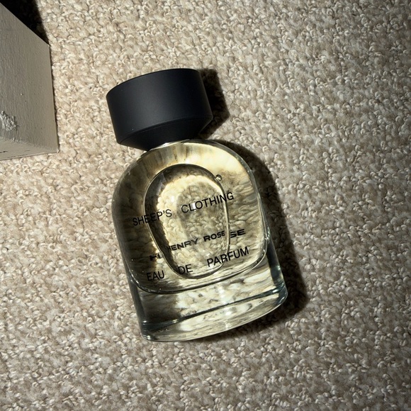 Henry Rose Sheep’s Clothing Bottle - Picture 3 of 7